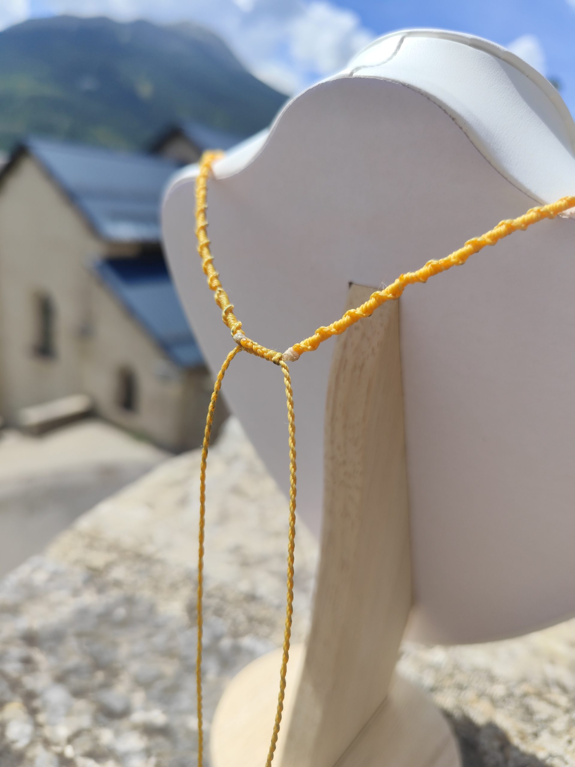 Collier Fleur de Solis et Calcite jaune – Image 3